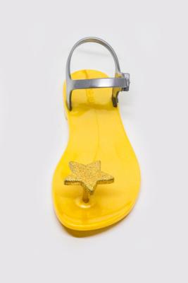 chaussures jaunes moutarde